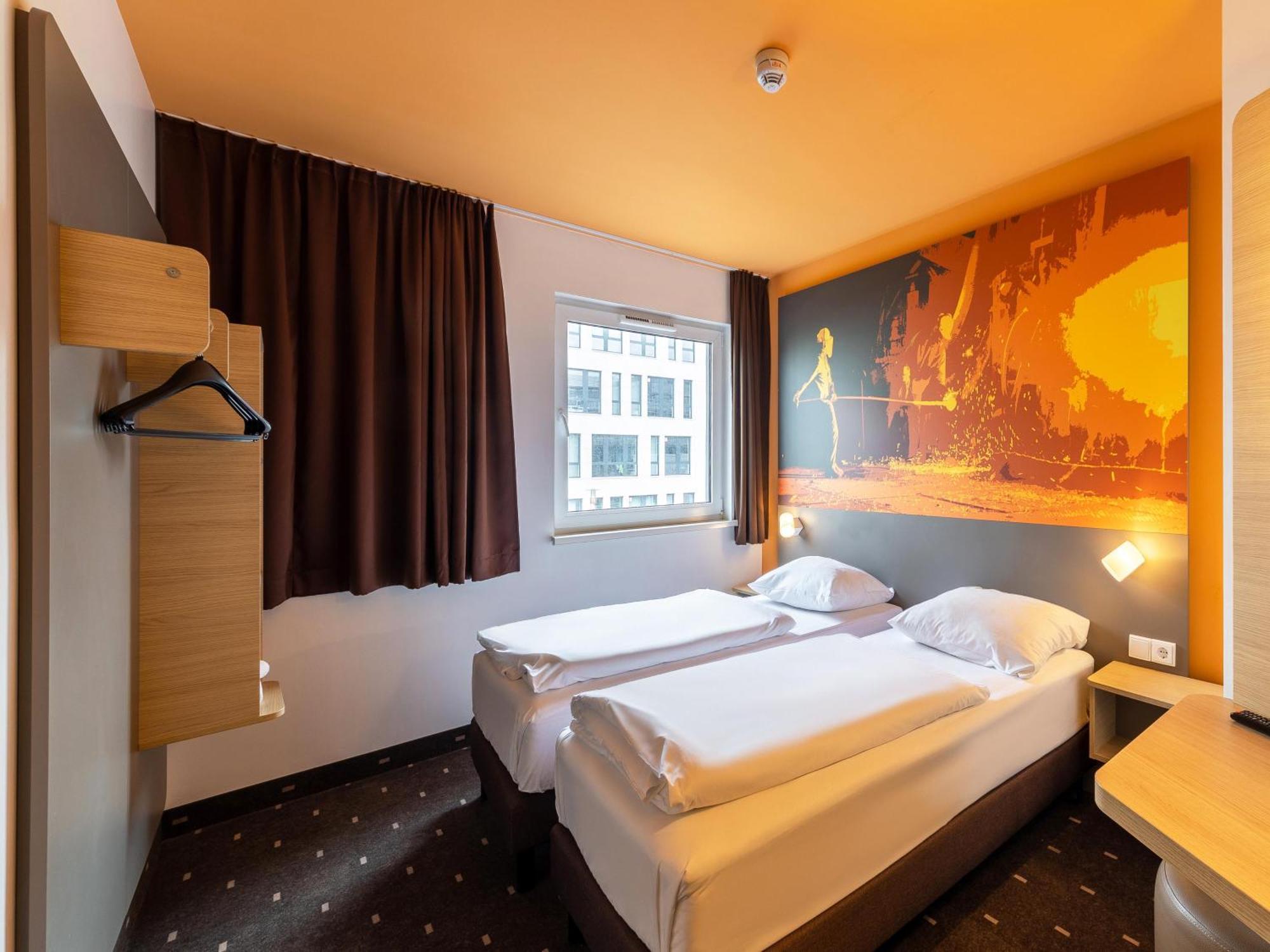 B&B Hotel Essen-City Exterior foto